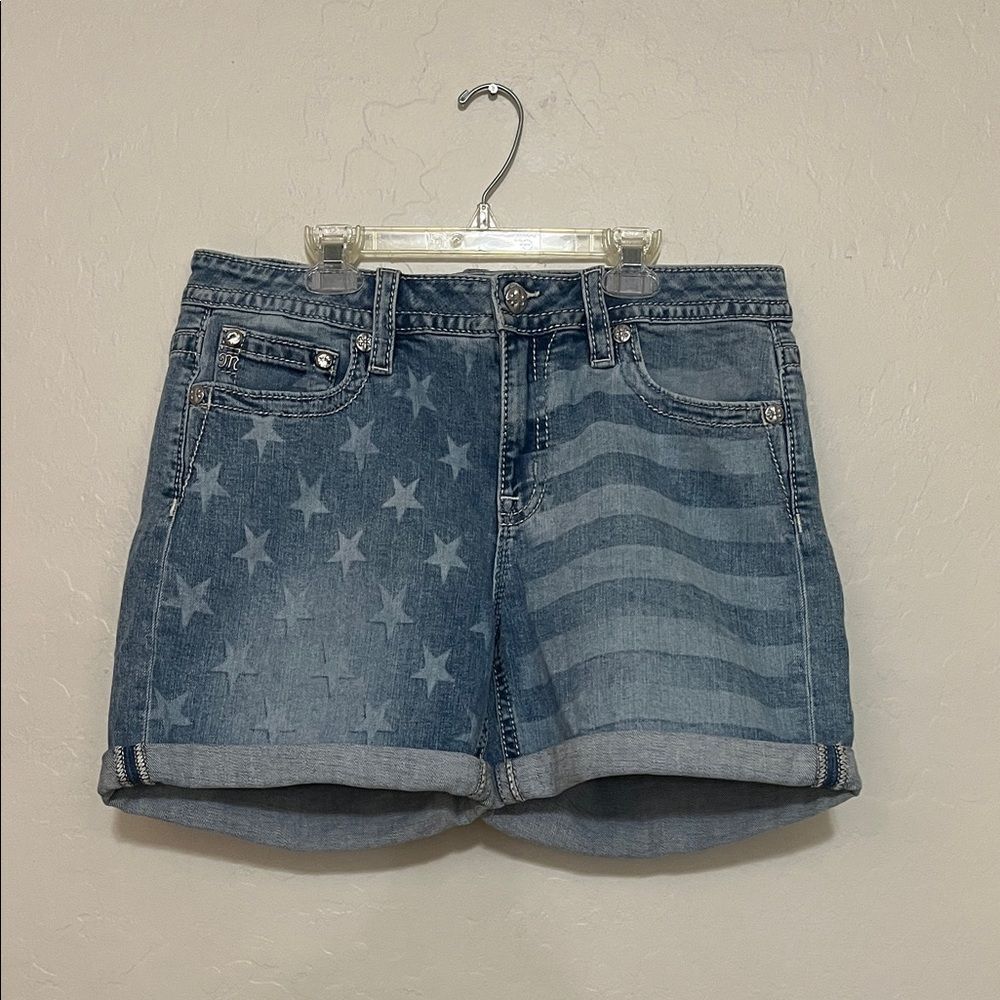 Miss Me Patriotic Flag Mid Rise Mid Short Denim Star-Patterned Cuffed Shorts